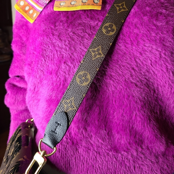 GUC LOUIS VUITTON LV TOURNELLE MONO BLACK STRAP - Picture 10 of 10